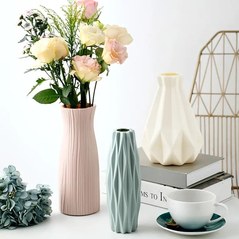 Stylish Plastic Flower Vase